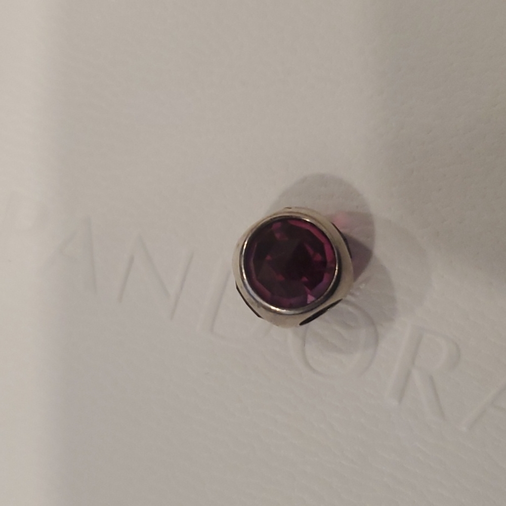 Authentic Pandora charm - Picture 2 of 3